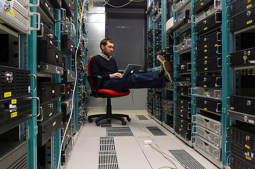 datacenter with macbook pro, by Leonardo Rizzi