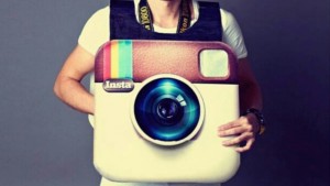 Teens share Instagram photos to Twitter, not Facebook