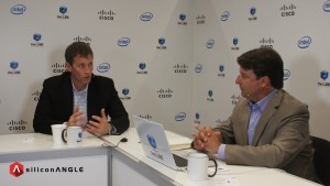 How CrowdChat creates transparency, empowers workers and business decisions | #oow14
