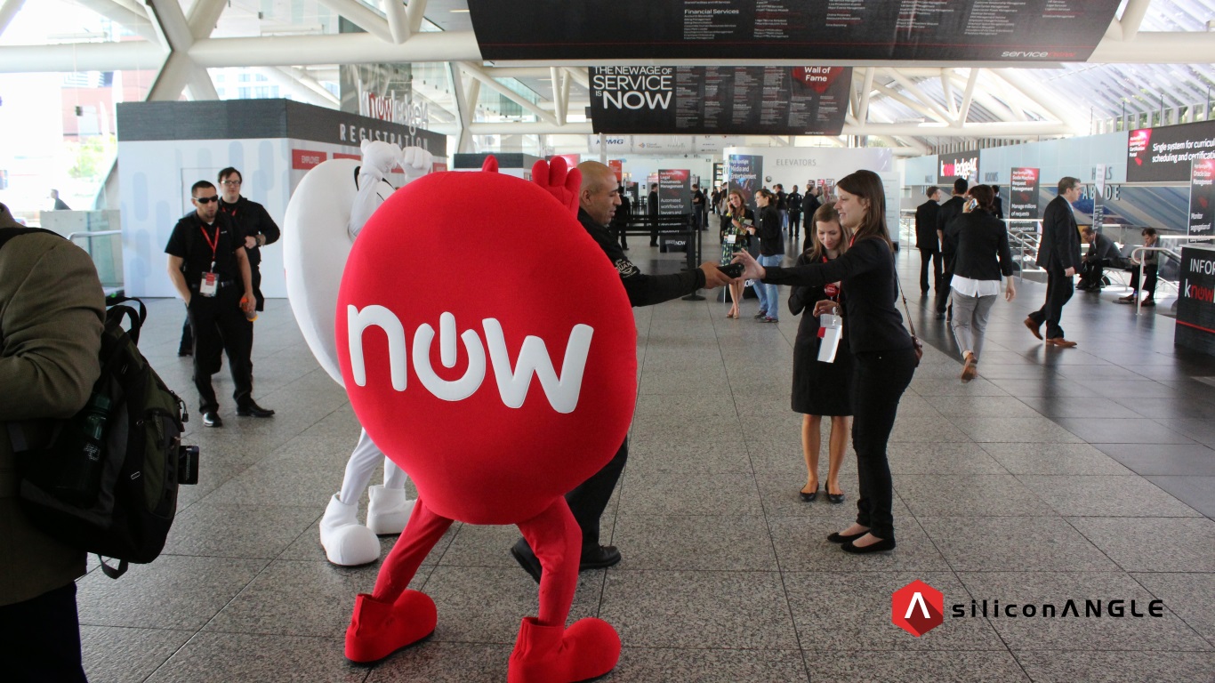 Salesforce.com’s crashes Big Data analytics party with Wave platform