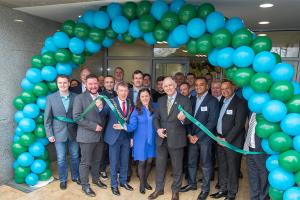 Rubrik IPO: High-level staff members of Rubrik Inc. posing together