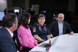Neil Mendelson, vice president of big data and advanced analytics at Oracle, and Rik Tamm-Daniels, group vice president of technology alliances at Informatica, talk with theCUBE about their companies' collaboration. Informatica