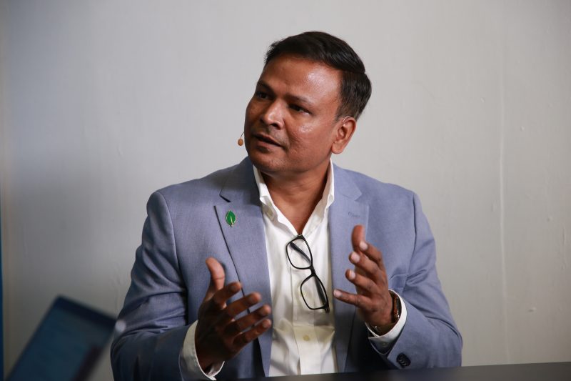 How MongoDB revolutionizes financial services with real-time analytics and generative AI, enhancing fraud detection and data integration.