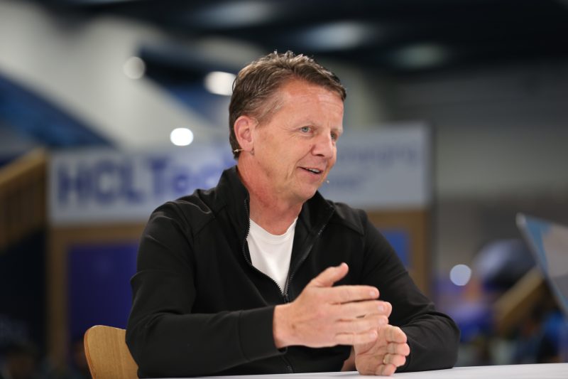 Jeremy Burton, CEO of Observe, discusses the company's unique observability platform with theCUBE at Data Cloud Summit 2024.
