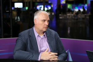 Drew Nielsen, senior director for product market strategy at VMware, discusses the benefits of a VCF-powered environment at VMware Explore 2024.