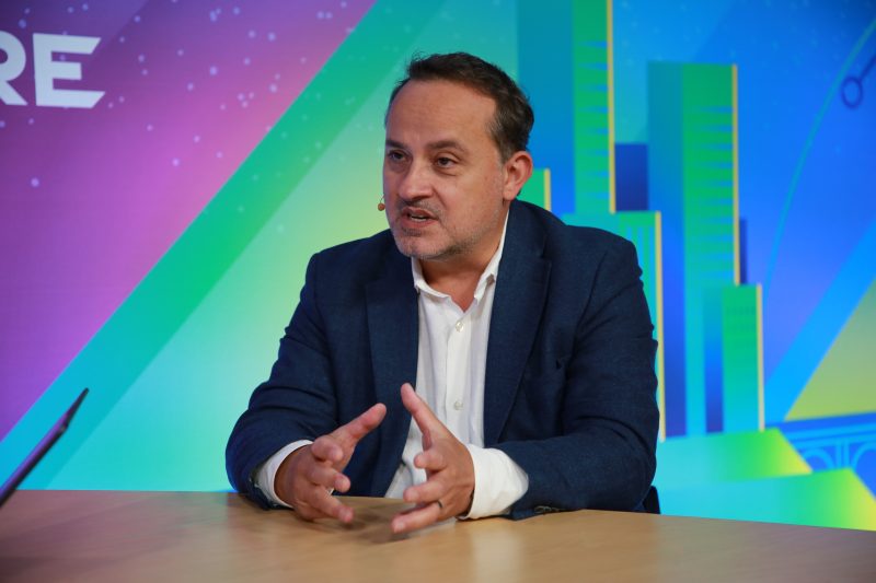 Serge Lucio, GM of the Agile Operations Division at Broadcom, talks to theCUBE about data privacy and the company's Rally software.