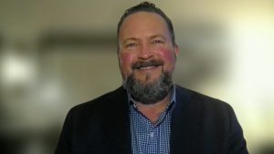 Rollen Roberson, vice president of hyperscalers and cloud at Hitachi Vantara, talks with theCUBE about multicloud AI strategies.