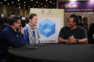 TheCUBE Research’s Savannah Peterson talks with Gen’s Sandeep Kanabar, BIPOC Initiative member William Rizzo, and Buoyant’s Catherine Paganini during the KubeCon and CloudNativeCon EU 2025 event, about DEI.