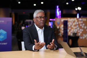 George Kurian, chief executive officer of NetApp, talks with theCUBE about the company’s forward-looking strategy during the “Architecting Outcomes in the Era of Intelligence" event – 2025.