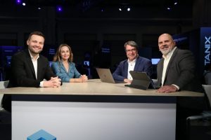 Nutanix’s Michal Lesiczka and Kelly Ciccone discuss their cloud cluster solution with theCUBE.