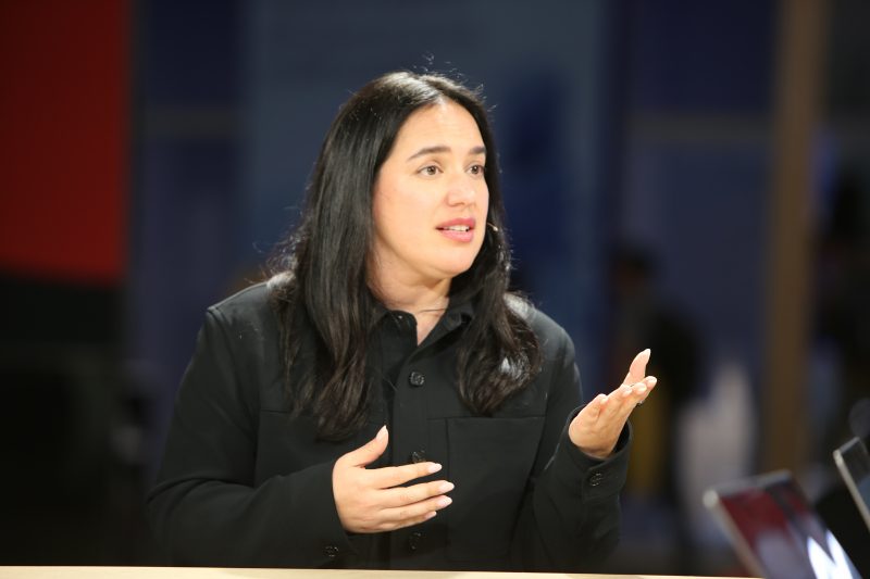 Maria Bracho, CTO for Latin America at Red Hat, talks about the AI life cycle at Red Hat Summit 2025.