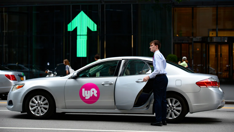 Lyft earnings beat expectations.