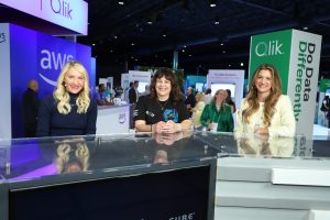 Qlik Connect 2025 highlights the Women in Data movement, mentorship and how AI opens doors for diverse talent in tech. Empowerment through community.