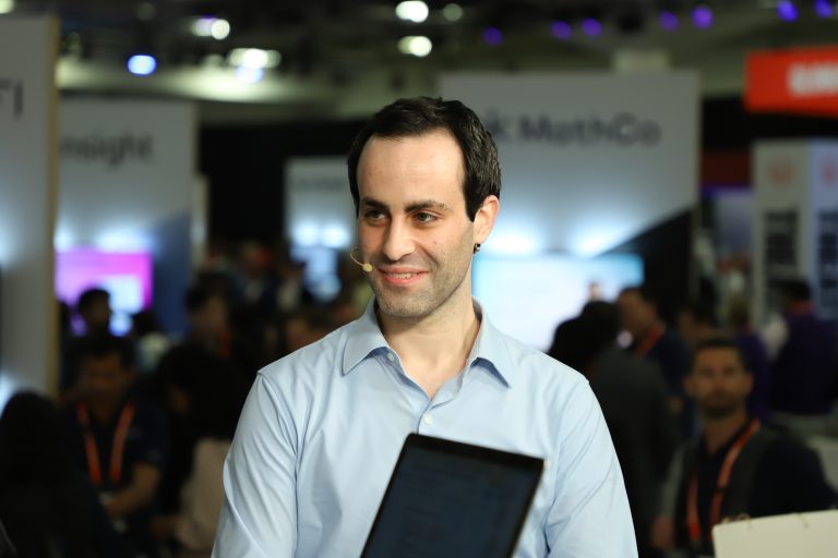 Jonathan Frankle, chief AI scientist of Databricks, discusses how Agent Bricks encourages users to think like software engineers at Databricks Data + AI Summit 2025.