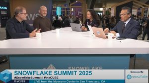 Laurent Bride, CTO at Komodo Health, and Russell Spitzer, Prin. Eng. at Snowflake, talk with theCUBE about open table during the Snowflake Summit.