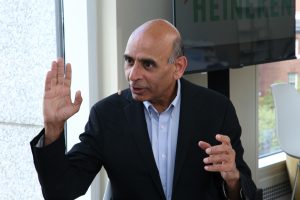 Sanjeev Mohan, principal analyst at SanjMo, talks with theCUBE Research’s Dave Vellante about generative AI at IBM Think 2025.