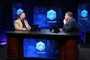 Rob Strechay, theCUBE and Sam Newnam, senior director of AI solutions at Hammerspace talk during the Future of Data Platforms Summit