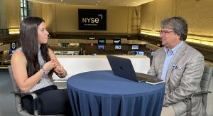 Alexandra Debow, co-founder and CEO of SWSH, talks to theCUBE during the theCUBE + NYSE: Mixture of Experts series.