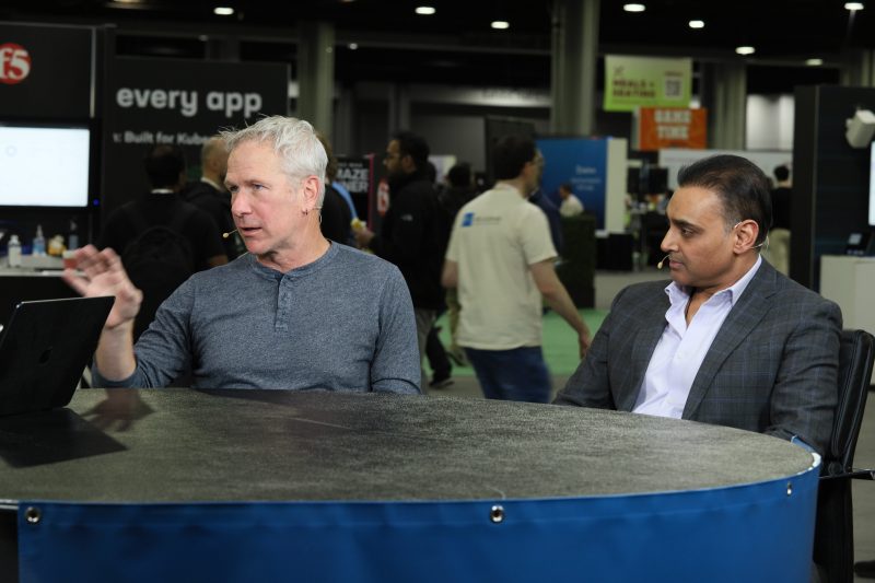 Sudeep Goswami, chief executive officer of Traefik Labs Inc., and Dan Ciruli, general manager of cloud native at Nutanix Inc., talk with theCUBE about unified application intelligence.