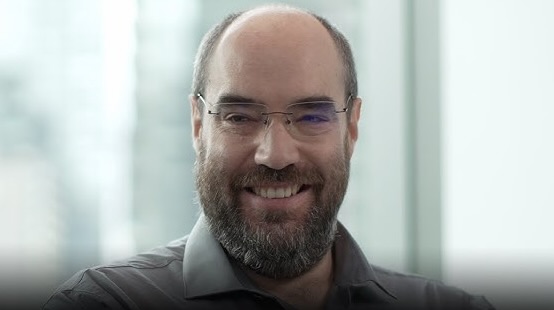 Marc Brooker, VP and distinguished engineer of agentic AI at AWS, talks to theCUBE about agentic development at AWS re:Invent 2025.