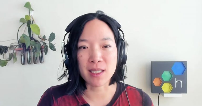 Christine Yen CEO of Honeycomb, talks to theCUBE about Honeycomb’s observability at AWS re:Invent 2025.