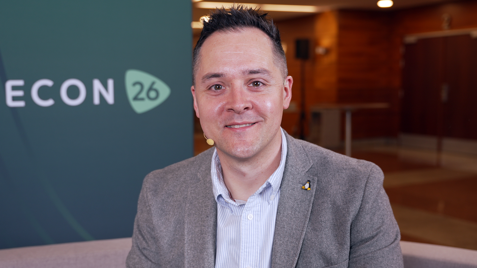Rhys Oxenham, VP and GM of AI at SUSE, talks to theCUBE about private enterprise AI. — SUSECON 2026