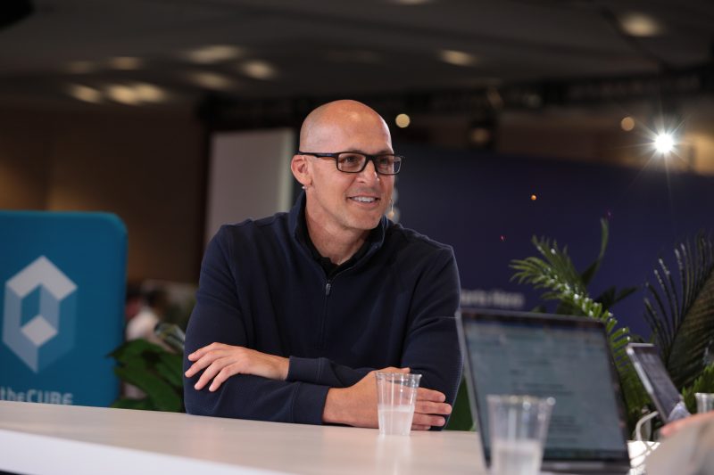 Jerry Rapisarda, director of AWS cost management and optimization at Amazon Web Services Inc., talks to theCUBE about AI cost governance at FinOps X 2026.