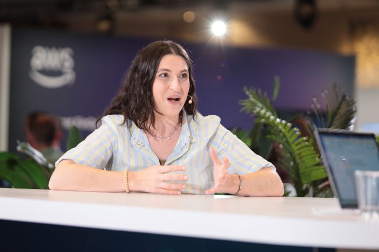 Victoria Levy, senior staff FinOps analyst at SailPoint Technologies Inc., talks to theCUBE about how FinOps AI governance requires new models, cross-functional collaboration and outcome-based metrics to move beyond cost management into business value, at FinOps X 2026.