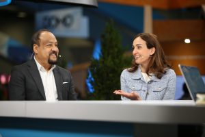 Durgesh Das (pictured, left) and Anahita Tafvizi (right) talk to theCUBE about AI data foundations and governance at Snowflake Summit 2026.
