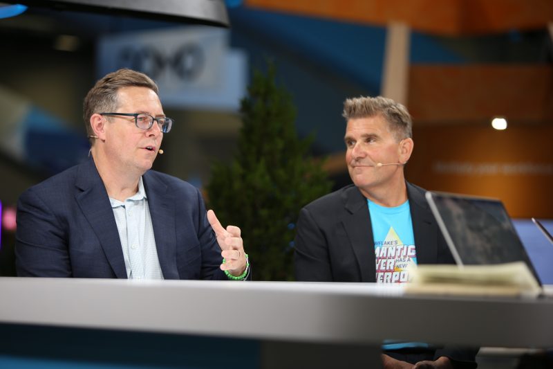 Carl Perry and Dave Mariani talk to theCUBE about semantic layer governance and agentic AI at Snowflake Summit 2026.