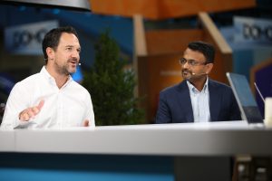 Chris Child, vice president of product management at Snowflake Inc., and Vaibhav (VJ) Jajoo, head of data engineering, data platform and business intelligence at DoorDash Inc., talk to theCUBE about an open data architecture — Snowflake Summit 2026.