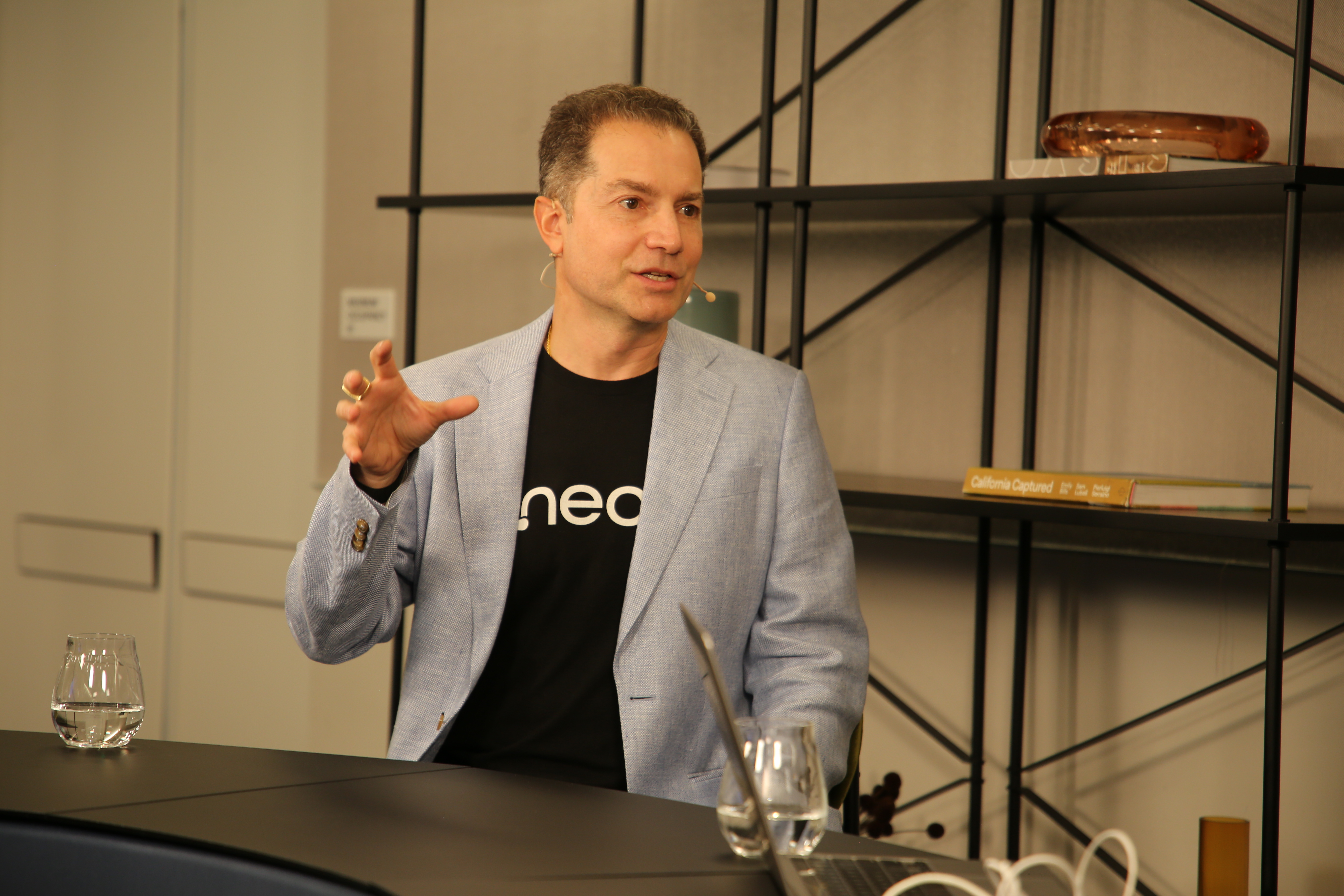 Philip Rathle, chief technology officer of Neo4j Inc., talks to theCUBE about the enterprise knowledge layer — Neo4j Graph Talk 2026