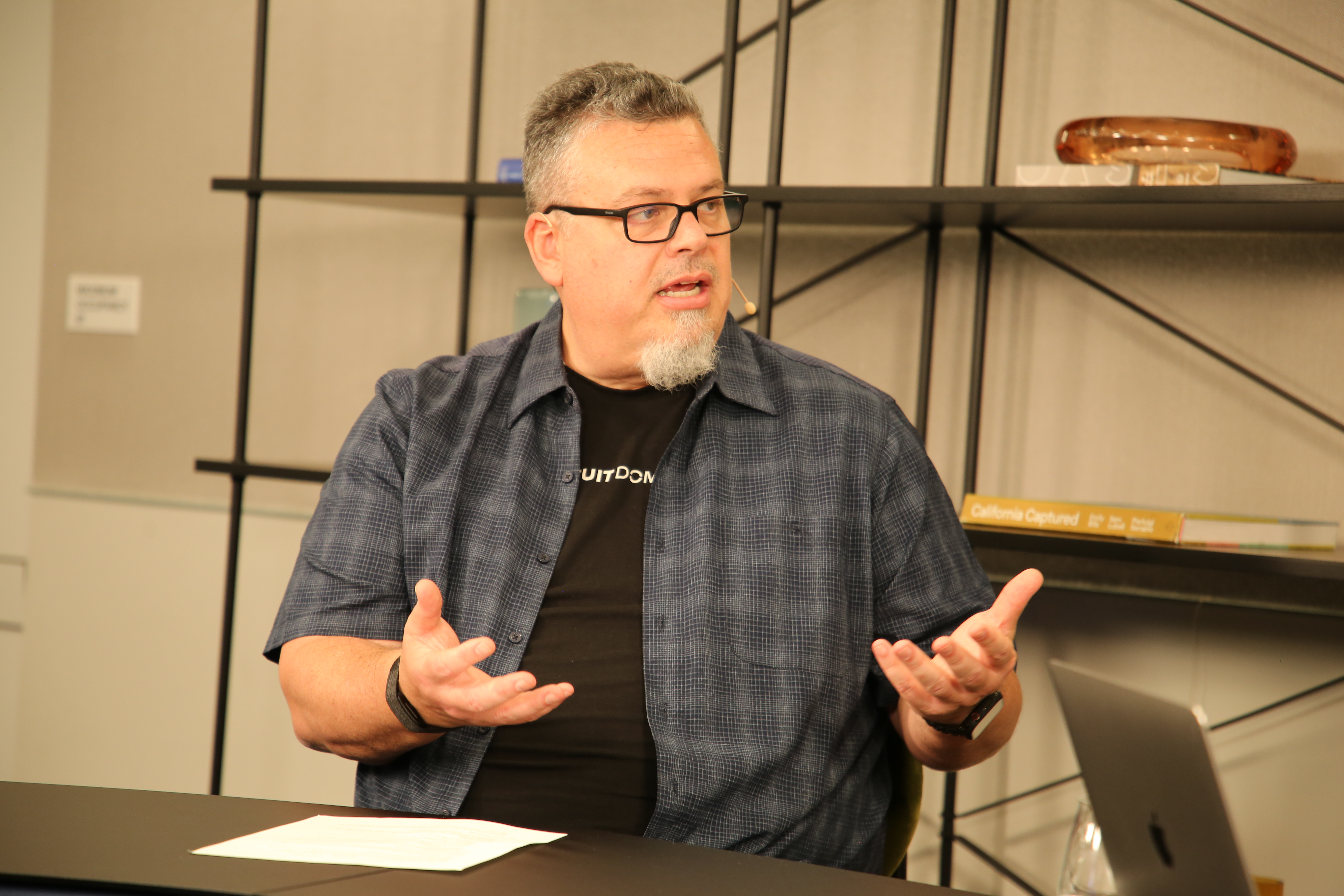 Chad Cloes, staff software engineer at Intuit, talks to theCUBE about how knowledge graphs turn security data into real-time context for AI agents at Intuit, at Neo4j GraphTalk.