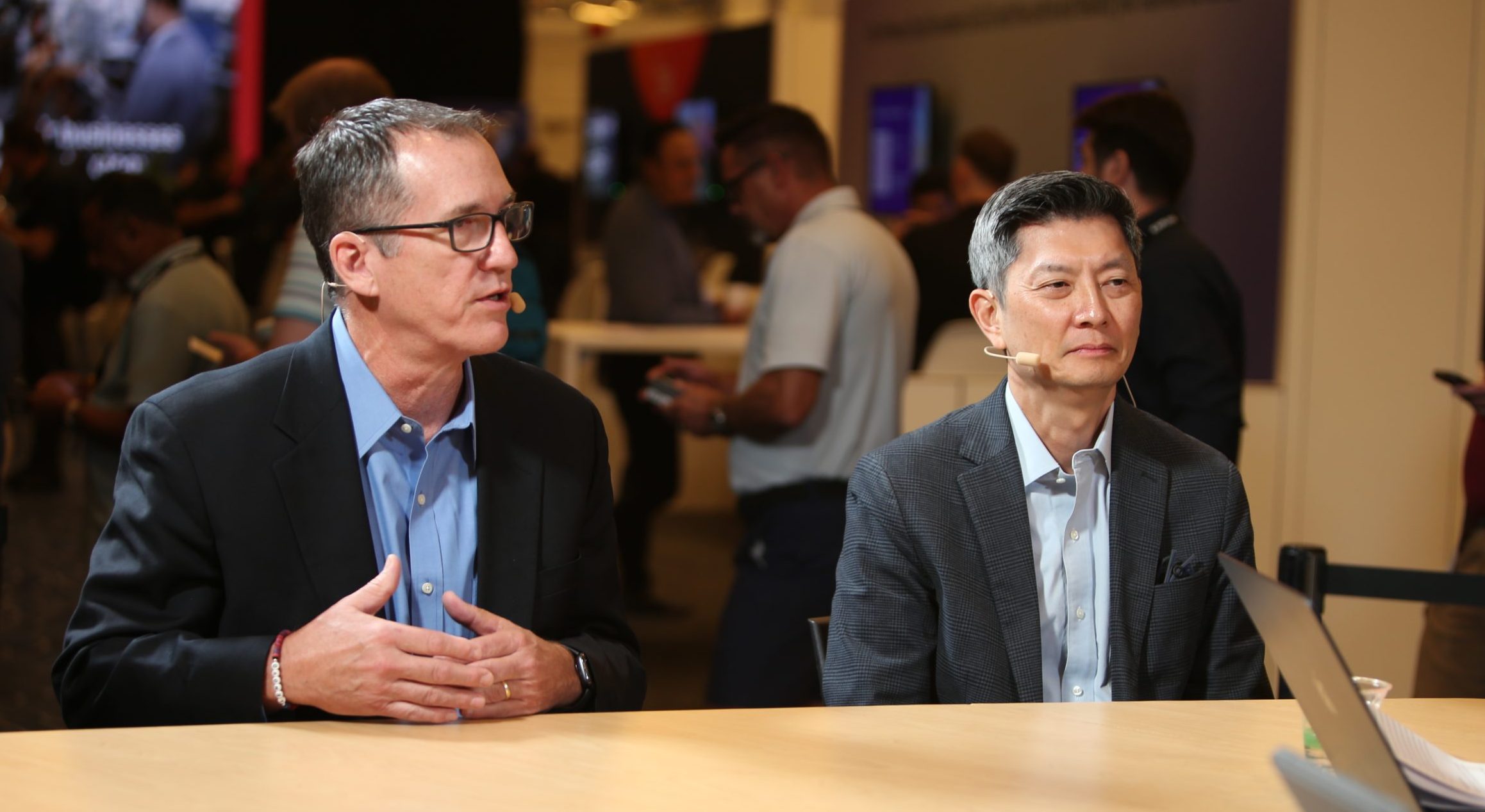 Stuart McRae, executive director of Lenovo Enterprise Storage, Software and Solutions Offering Group at Lenovo Group Ltd., and Mark Chuang, head of product marketing, VMware Cloud Foundation at Broadcom Inc., talk with theCUBE about memory tiering at VMware Explore 2026.