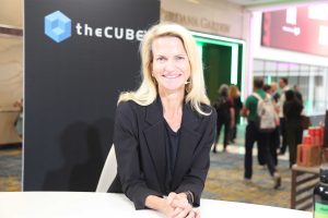 Kim Huffman, chief information officer of Workiva, talks with theCUBE about enterprise AI governance during Workiva’s Amplify event – 2026.