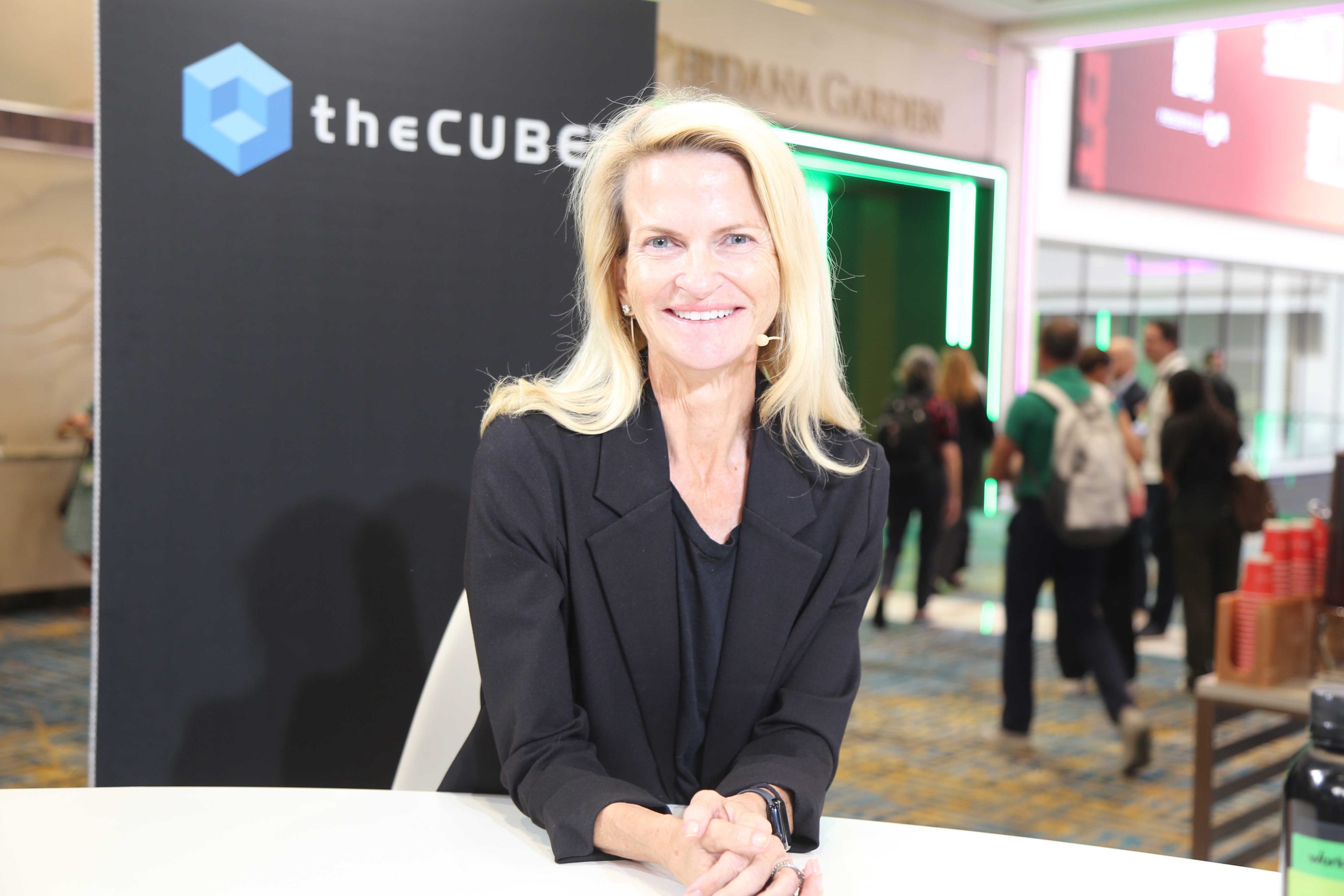 Kim Huffman, chief information officer of Workiva, talks with theCUBE about enterprise AI governance during Workiva’s Amplify event – 2026.