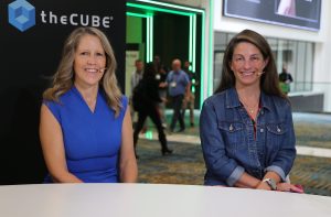 Kristen Siemen, senior advisor at McKinsey & Company Inc., and Jen Huffstetler, senior vice president, chief sustainability officer and global market access at HP Inc., talk with theCUBE about sustainability data at Workiva’s Amplify event – 2026.