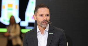 Steve Soter, VP and industry principal at Workiva, talks to theCUBE about AI governance during Workiva’s Amplify event.