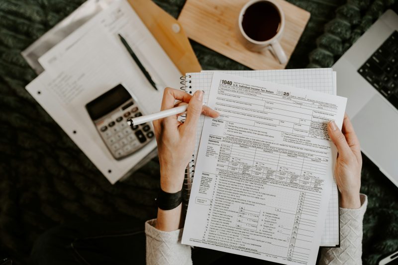 Thomson Reuters folds AI into its professional tax and audit software ...