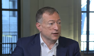 John Roese, global chief technology officer and chief AI officer of Dell Technologies, talks with theCUBE about how company knowledge drives Dell’s AI operating model at the Dell Technologies New York Symposium 2026.